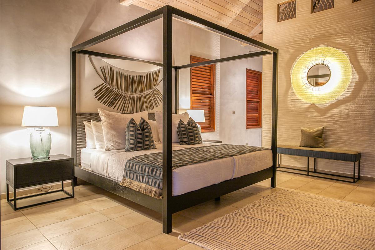 21-LesPalmiersBleus_NightBedroom1_Location villa avec piscine terres basses saint martin
